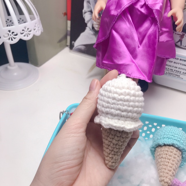Móc khoá cây kem- móc khoá len- móc khoá handmade - quà tặng bằng len - M House