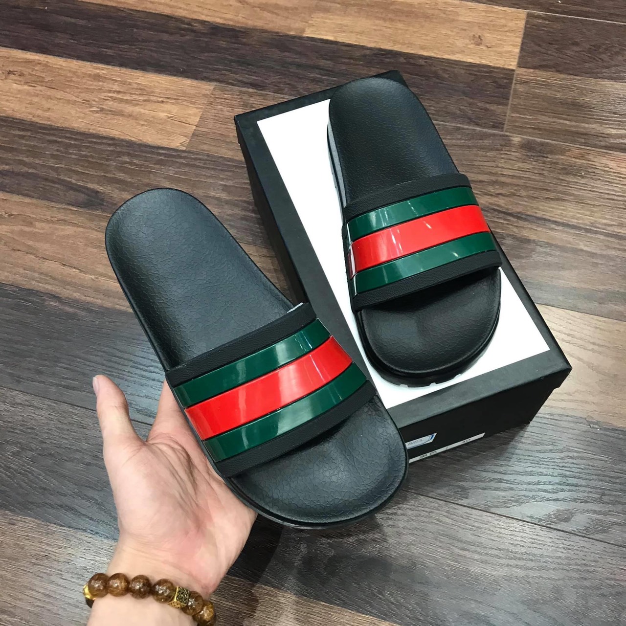 Dép đế cao kẻ xanh đỏ 3 sọc đế cao nam