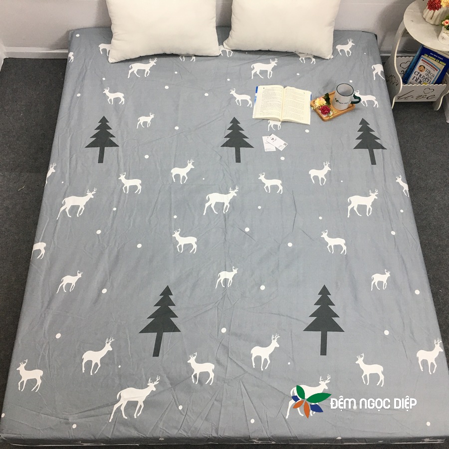 Ga chống thấm cotton trải giường nằm trực tiếp 2 trong 1 mẫu Tuần Lộc kích thước 1m2, 1m6, 1m8, 2m2