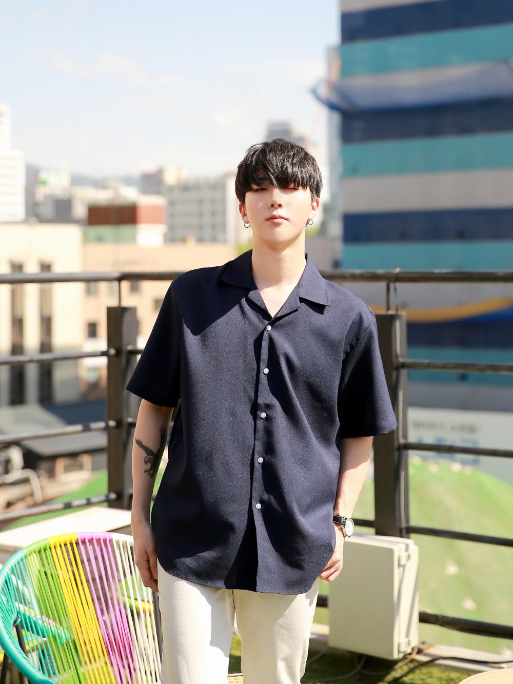 Áo sơ mi ngắn tay cổ vest form rộng cực kì trẻ trung năng động giành cho giới trẻ