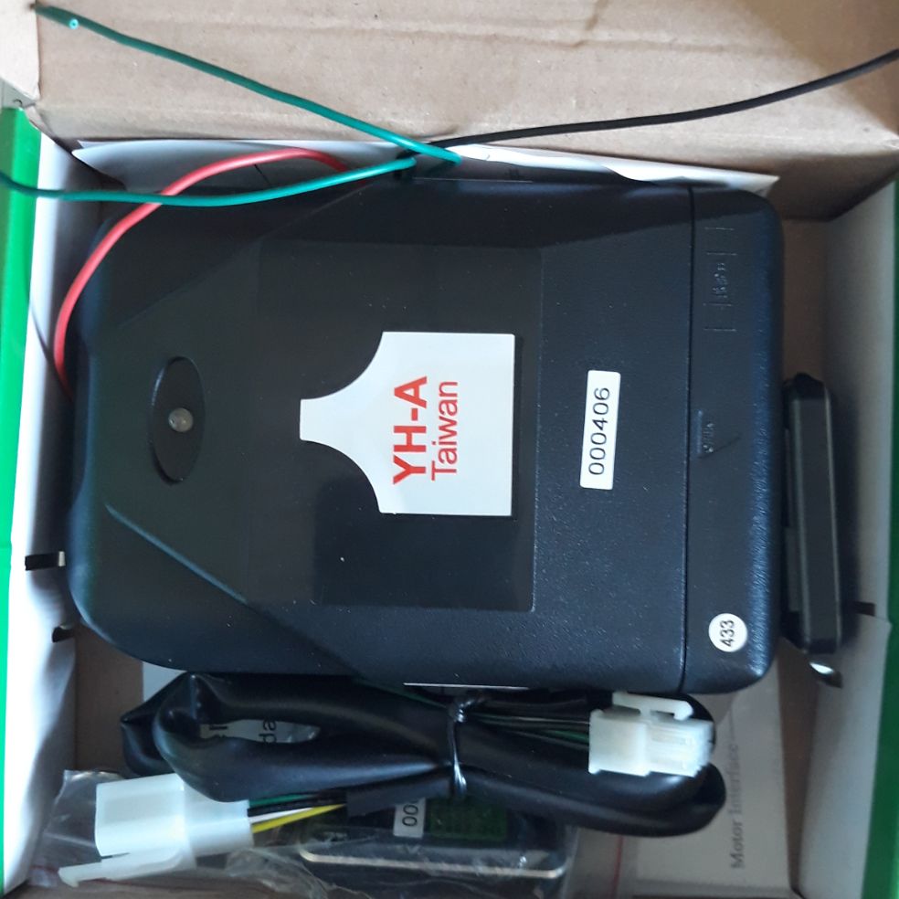# Bộ điều khiển cửa cuốn YH A Taiwan mã nhảy 433 mhz chống sao chép và copy