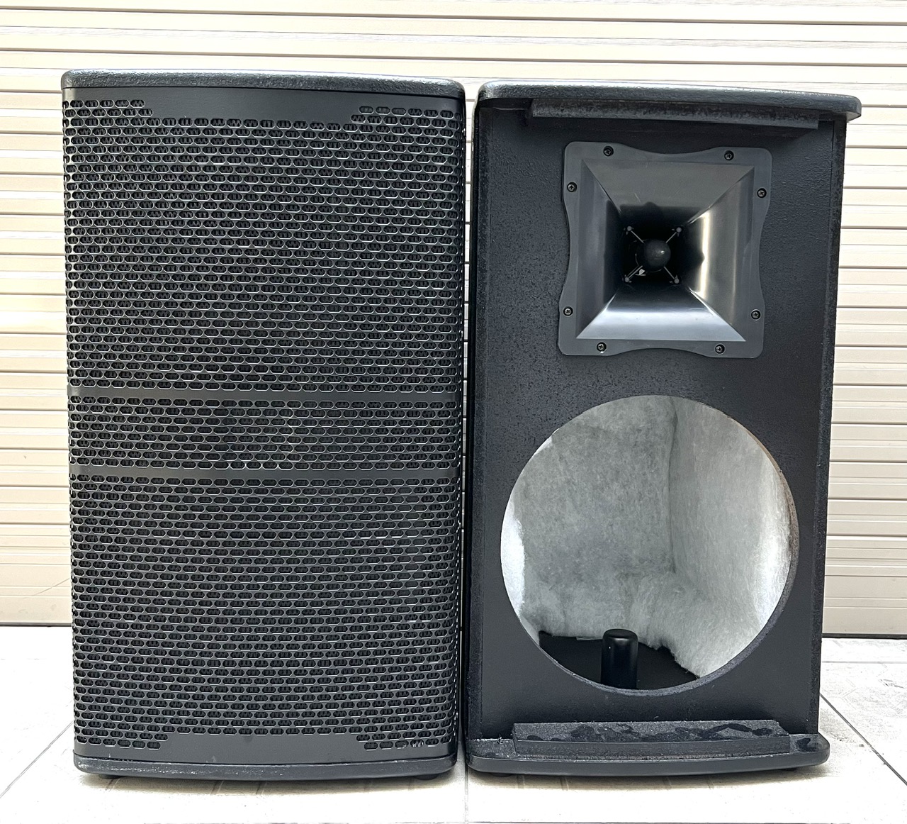 Vỏ thùng loa 3 tấc thùng sơn 1 bass 30 và 1 chép kèn hàng mới 100%