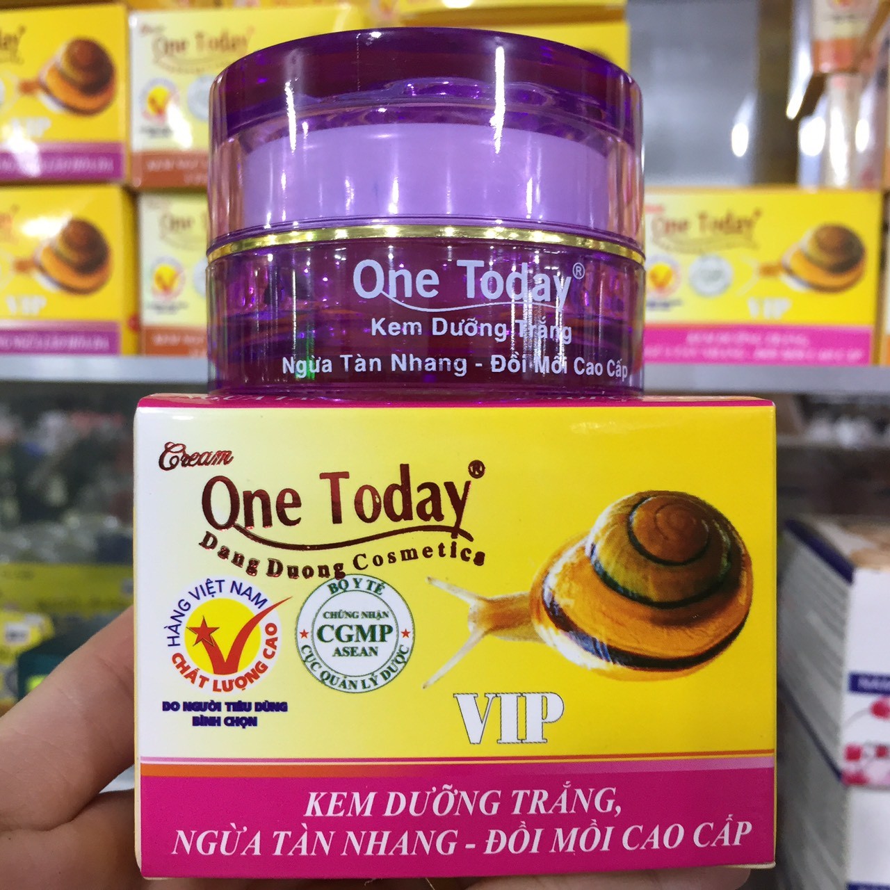 KEM TRẮNG DA NGỪA TÀN NHANG ĐỒI MỒI ONE TODAY HỦ LỚN 15G