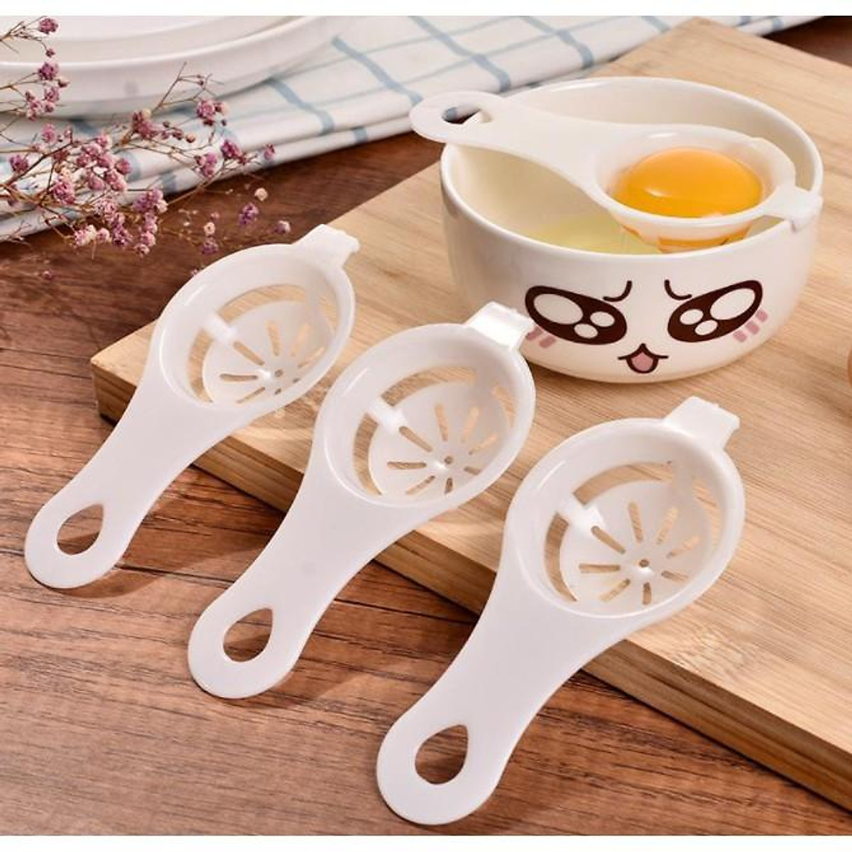 Dụng cụ tách lòng trắng trứng tách lòng đỏ trứng