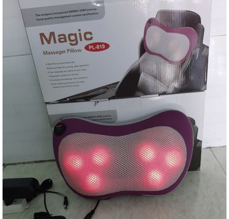 GỐI MASSAGE MAGIC PL-819 Gối massage hồng ngoại Magic Pillow PL-819 có tác dụng tập trung xoa bóp vào các huyệt đạo trong cơ thể, kết hợp với đèn hồng ngoại sưởi ấm sẽ giúp khí huyết được lưu thông ổn định