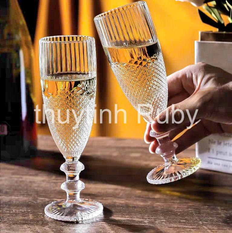 Ly thủy tinh uống rượu vang, ly uống rượu whiskey có chân, cốc uống sâm panh, ly cocktail martini