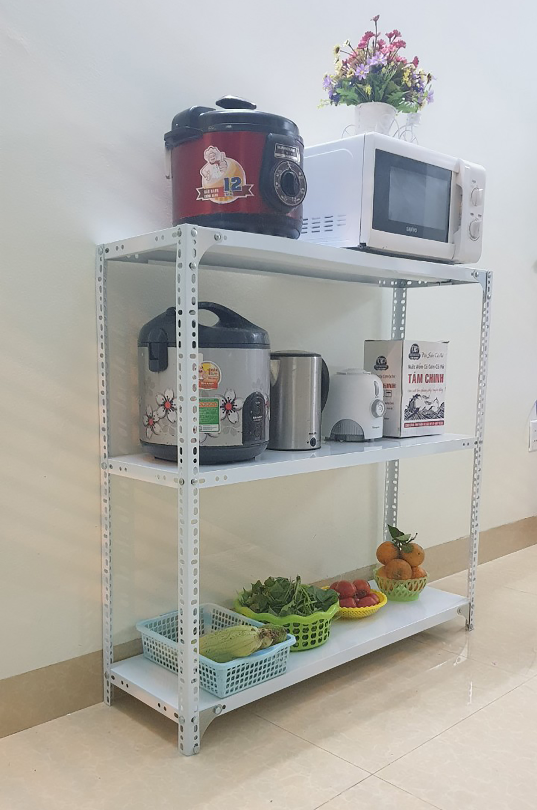 Kệ sắt v lỗ đa năng 3 tầng dài 0,8m x rộng 0,3m x cao 1,2m - Màu Trắng