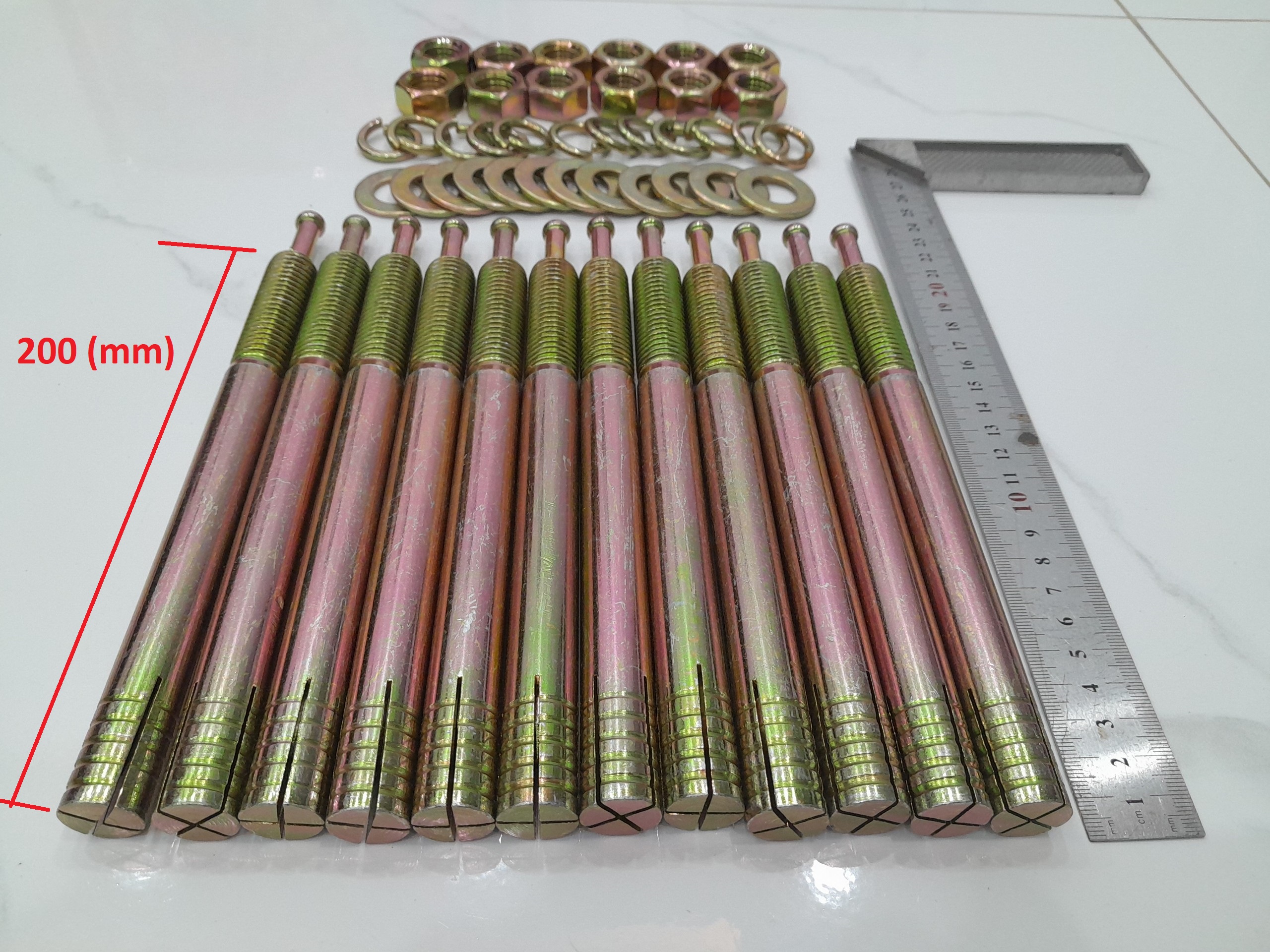 Bu long nở, nở đinh, tắc kê nở sắt m18, m16 dài 150mm,160mm, 190mm, 200mm, 250mm dùng lắp đặt cầu nâng hai trụ, cắt kéo, 4 trụ ô tô