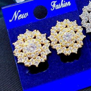 Bông tai nữ vàng bạc hoa tuyết thời trang Hàn Quốc | Khuyên tai cao cấp - BT98223 JURI - Phù hợp với mọi lứa tuổi - Dùng Đi Tiệc, Đi Chơi Vô Cùng Sang Chảnh