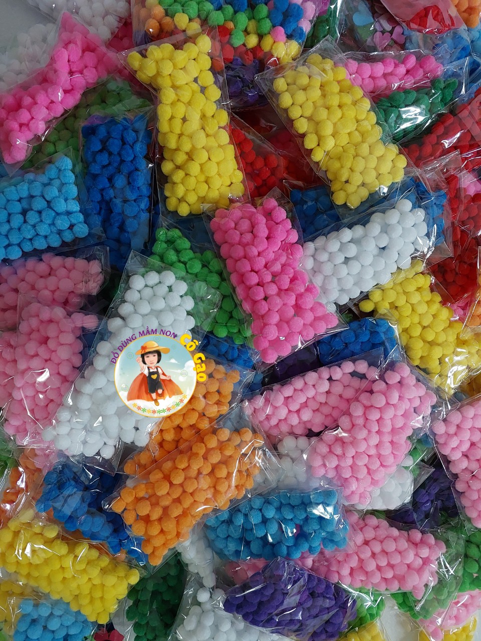 30-100 viên pom pom đủ màu sắc