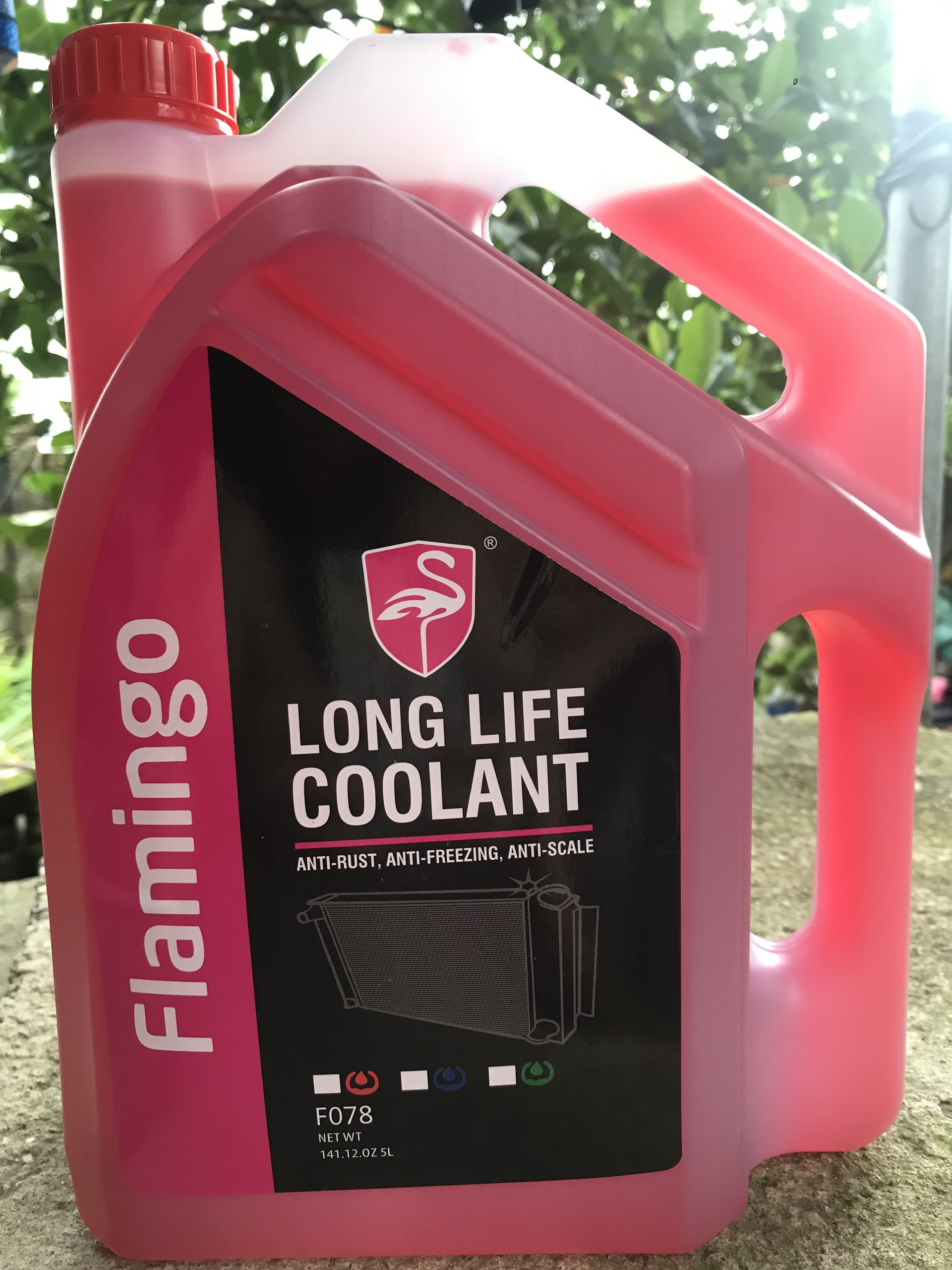 Nước làm mát động cơ ô tô Flamingo màu đỏ 5 lít F078R