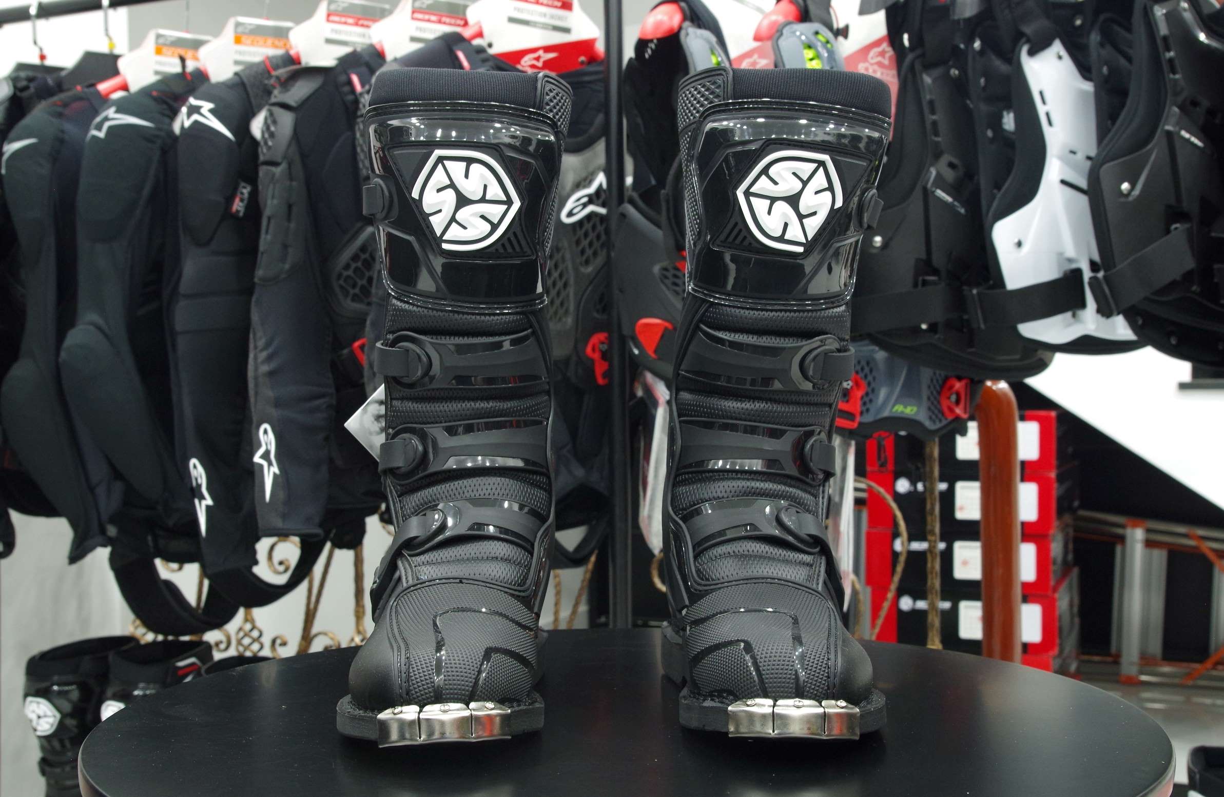 GIÀY BẢO HỘ CÀO CÀO SCOYCO-MBM006