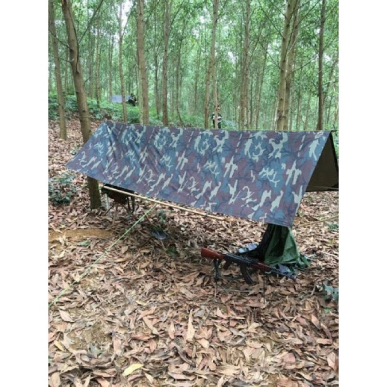 Tấm bạt che mưa