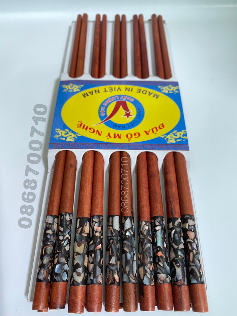 Đũa ăn gỗ Căm xe đầu tròn gắn trai biển cẩm quy - bộ 10 đôi