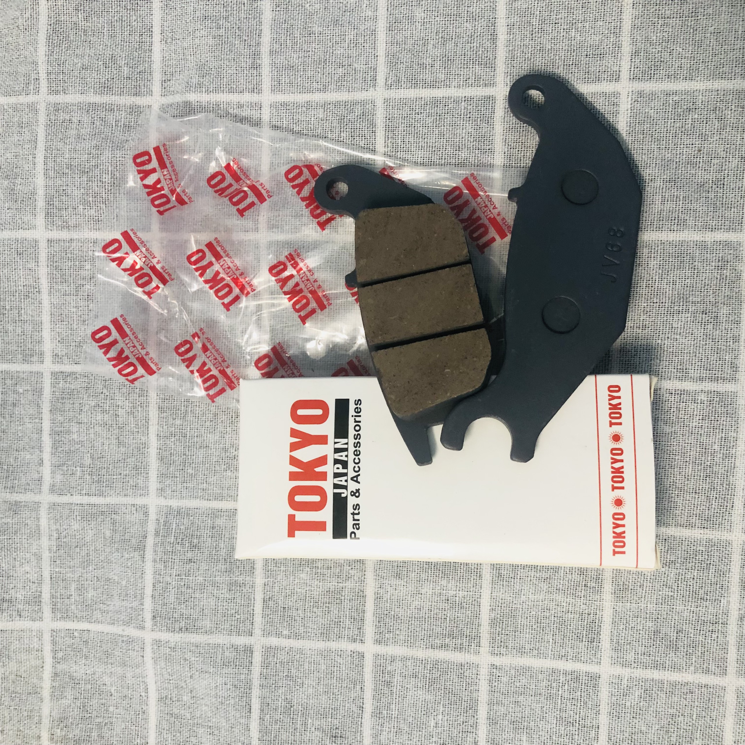 Bố thắng dĩa sau, má phanh sau cho xe Exciter 135 150 Axelo thương hiệu Tokyo Japan