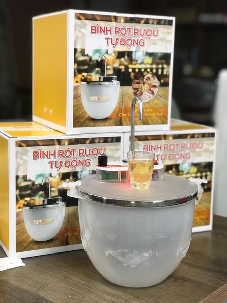 Máy rót rượu tự động thông minh, bình thông minh
