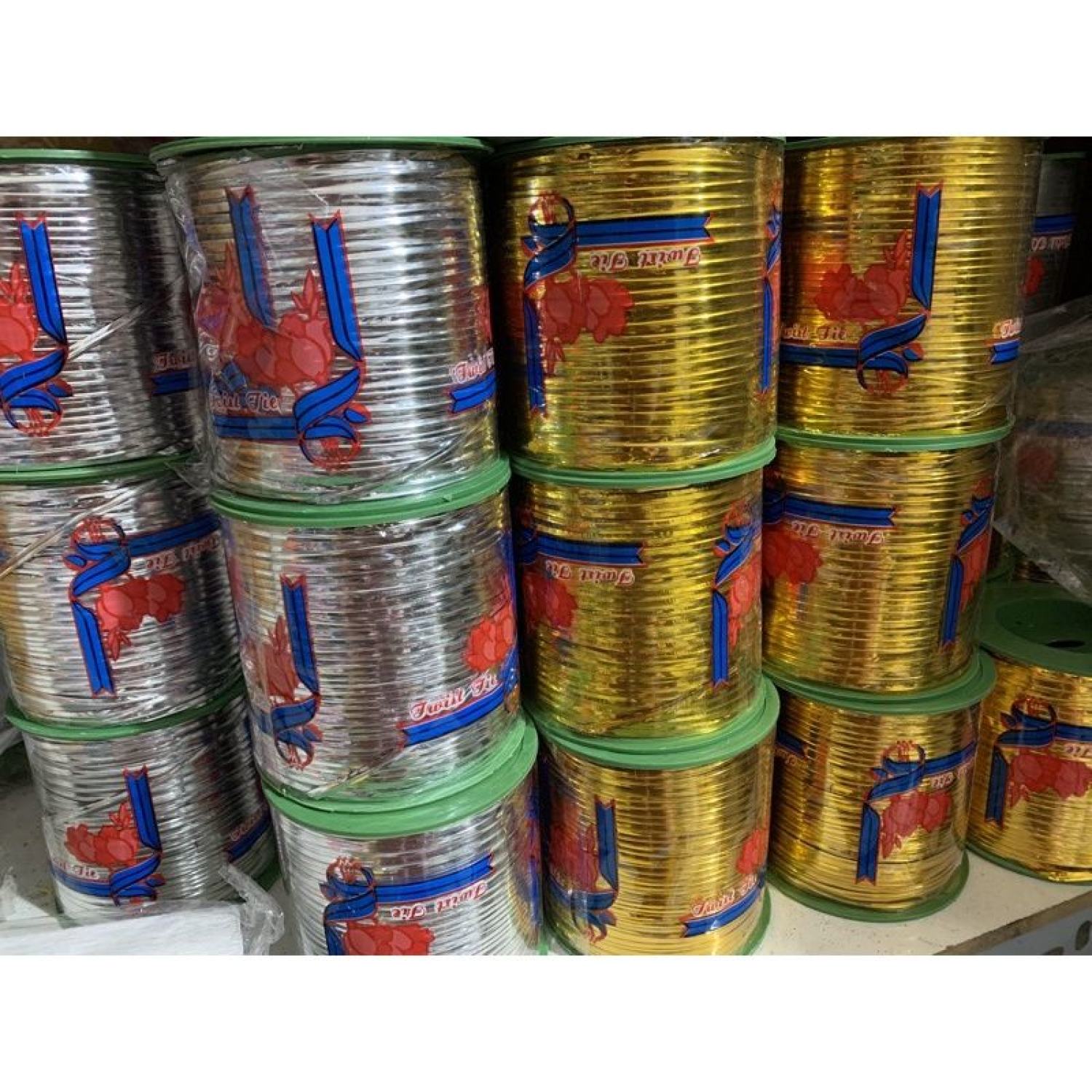 Kẽm cột . cuộn lớn,dùng cột nơ bó hoa .cột túi bánh.