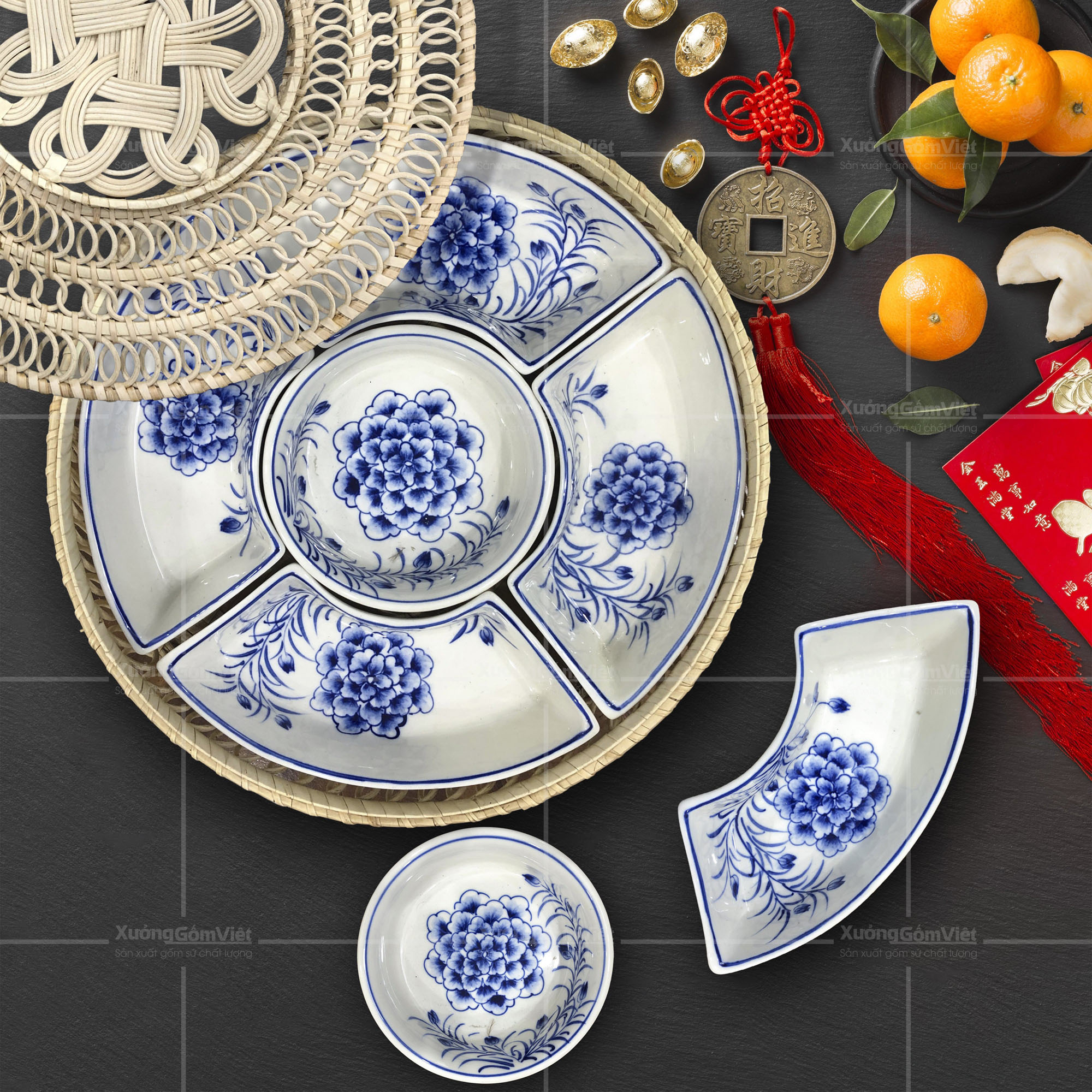 [sale rẻ khay mứt tết]  Khay mứt đựng bánh kẹo ngày tết- khay bằng gốm được bọc bởi khay mây tròn có nắp đậy- hàng gốm Bát Tràng- Xưởng Gốm Việt