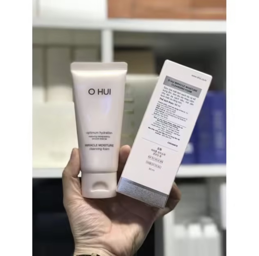 Sữa rửa mặt Ohui Miracle Moisture Cleansing Foam 80ml
