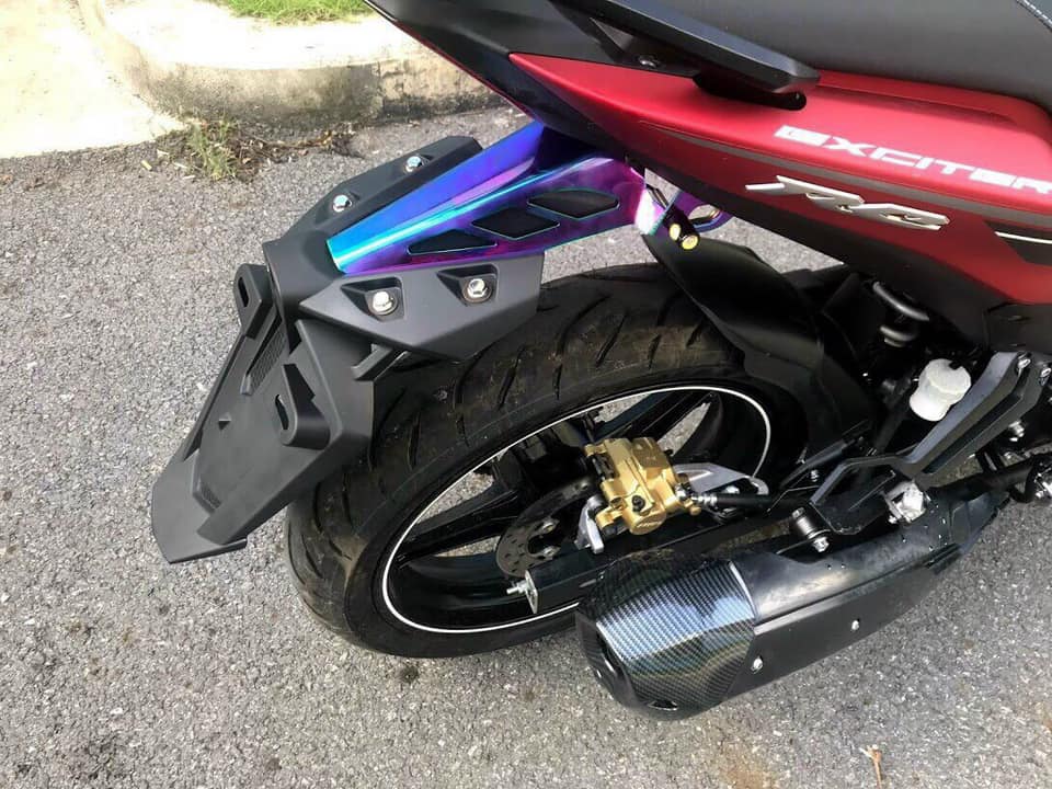 Pát dè sau exciter 155