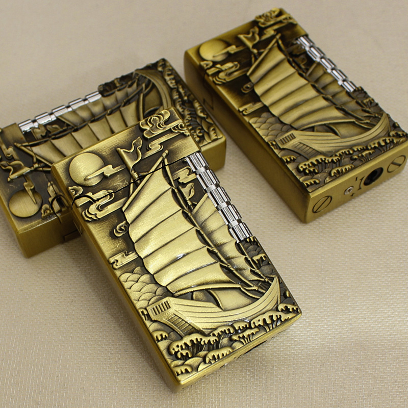 Bật Lửa Gas Khò Dupont Khò Thuận Buồm Xuôi Gió Vàng Đồng ( Lửa Khò Chống Gió ) Hộp Quẹt Thích Hợp Làm Quà Sưu Tầm (KHÔNG GAS)