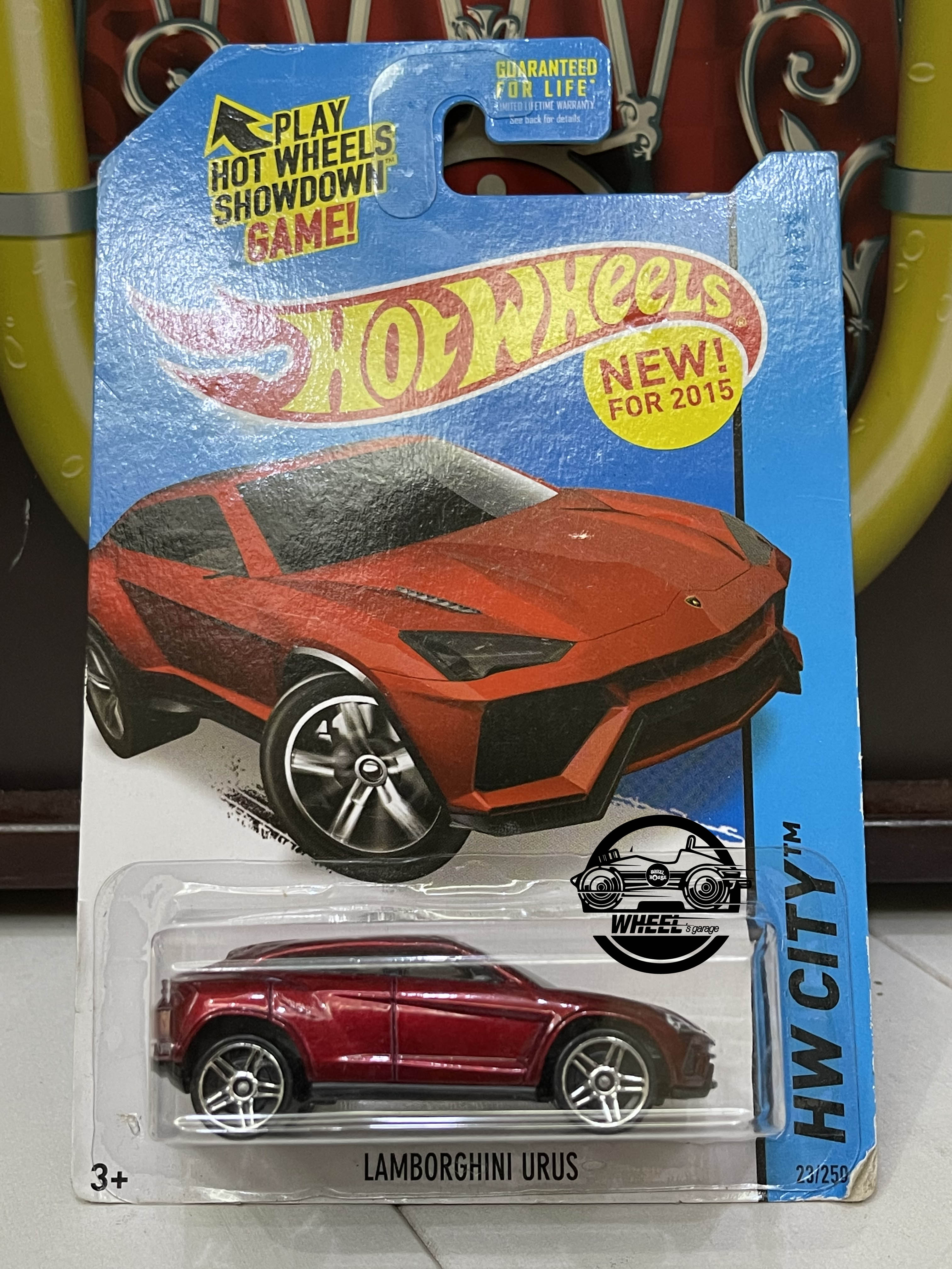 Xe mô hình đồ chơi Hotwheels cơ bản 1:64 - Lamborghini Urus
