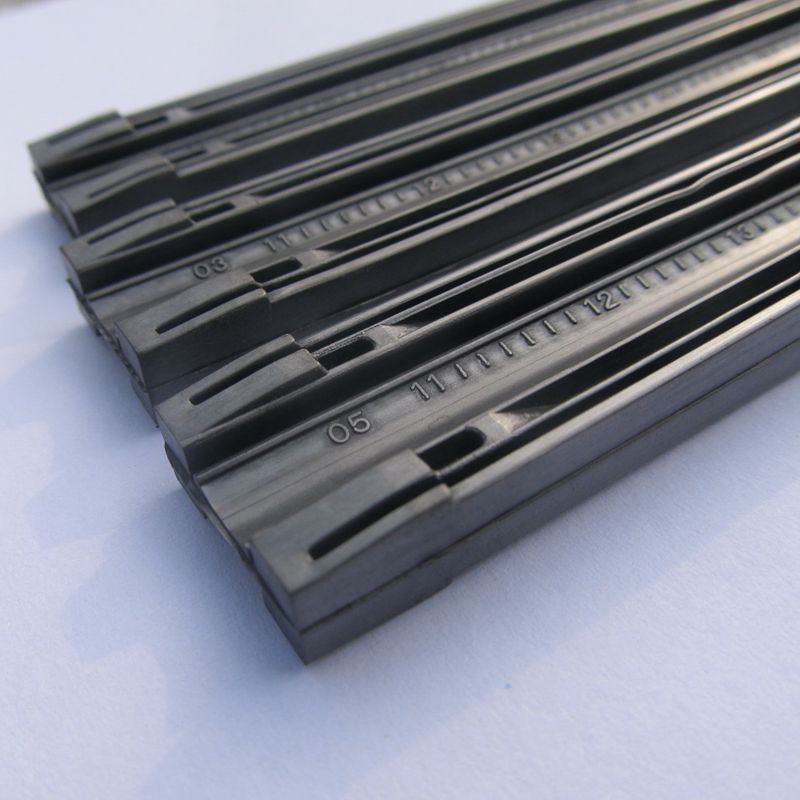 Lá lúa (lưỡi gạt mưa) silicone có chốt chặn - đủ size 14" đến 28" (bề ngang 6mm hoặc 8mm)