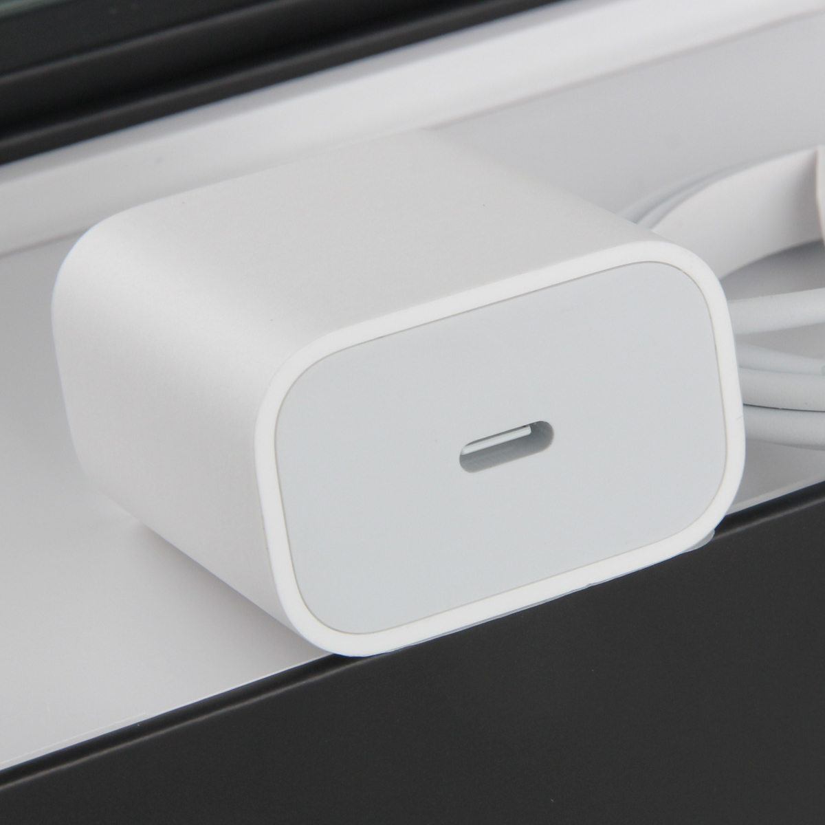 Củ sạc nhanh PD 18W cho IPhone 11/IPhone 11 Pro/IPhone 11 Pro Max (1 cong)