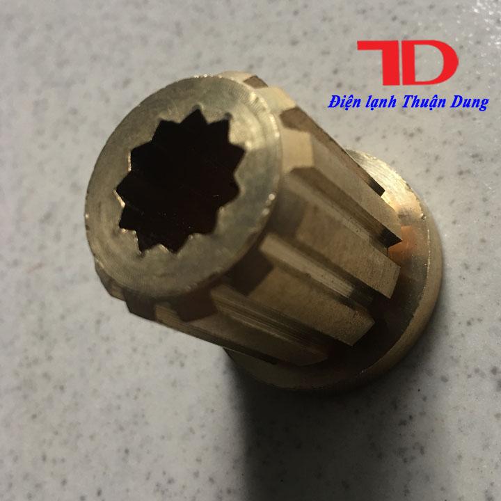 Ốc mâm máy giặt 11-12 bằng thau - điện lạnh thuận dung