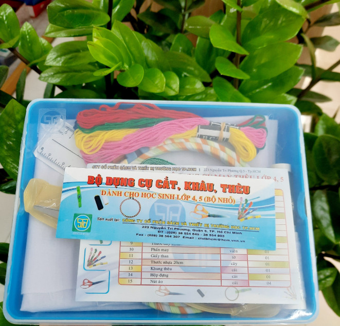 [HCM]Bộ Dụng Cụ Cắt  Khâu Thêu Dùng Cho Học Sinh Lớp 45 - Loại nhỏ