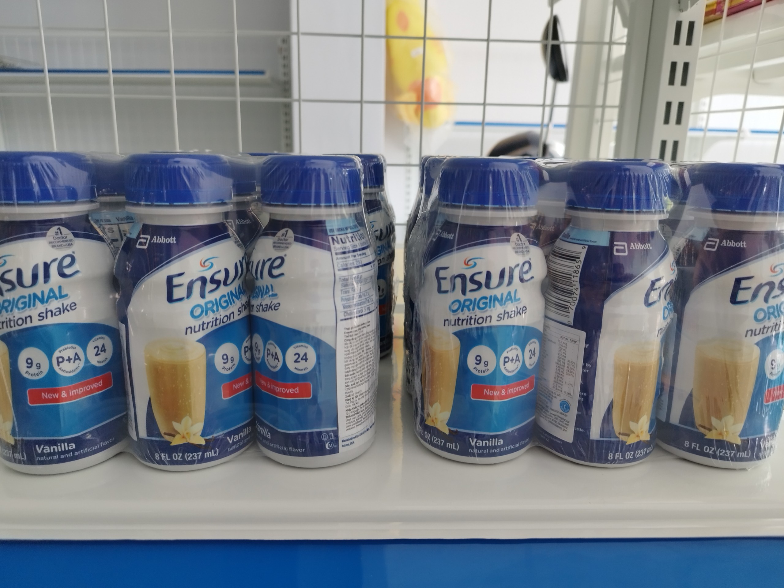 Sữa nước pha sẵn Ensure Original Vanilla 237ml - 1 lốc 6 chai
