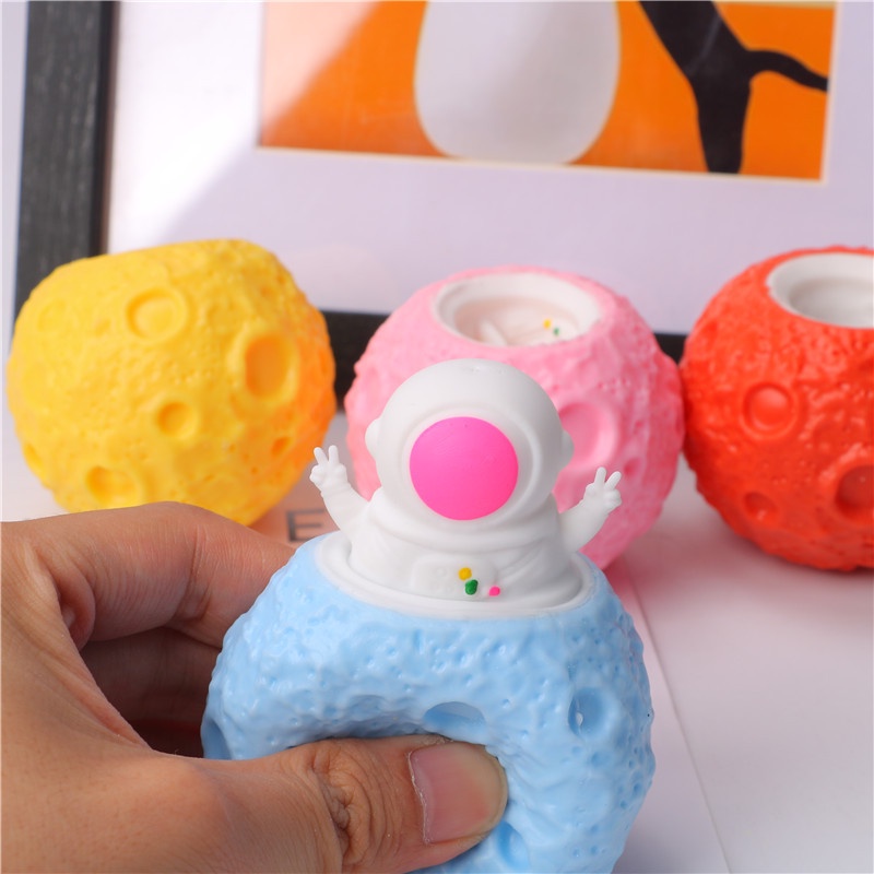 Đồ Chơi Nắn Bóp Đàn Hồi Giảm Stress - Squishy hình phi hành gia vũ trụ