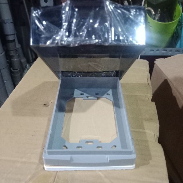 Mặt che mưa chống nước cho ổ cắm