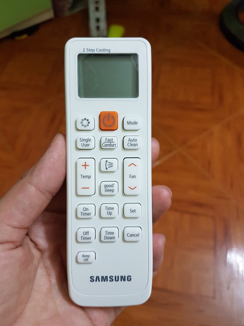 Điều khiển điều hòa Samsung nút đỏ