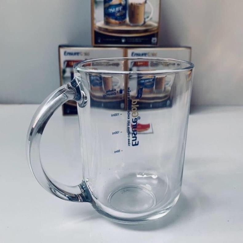 Ly thủy tinh pha sữa có chia vạch ensure có quai cầm chính hãng