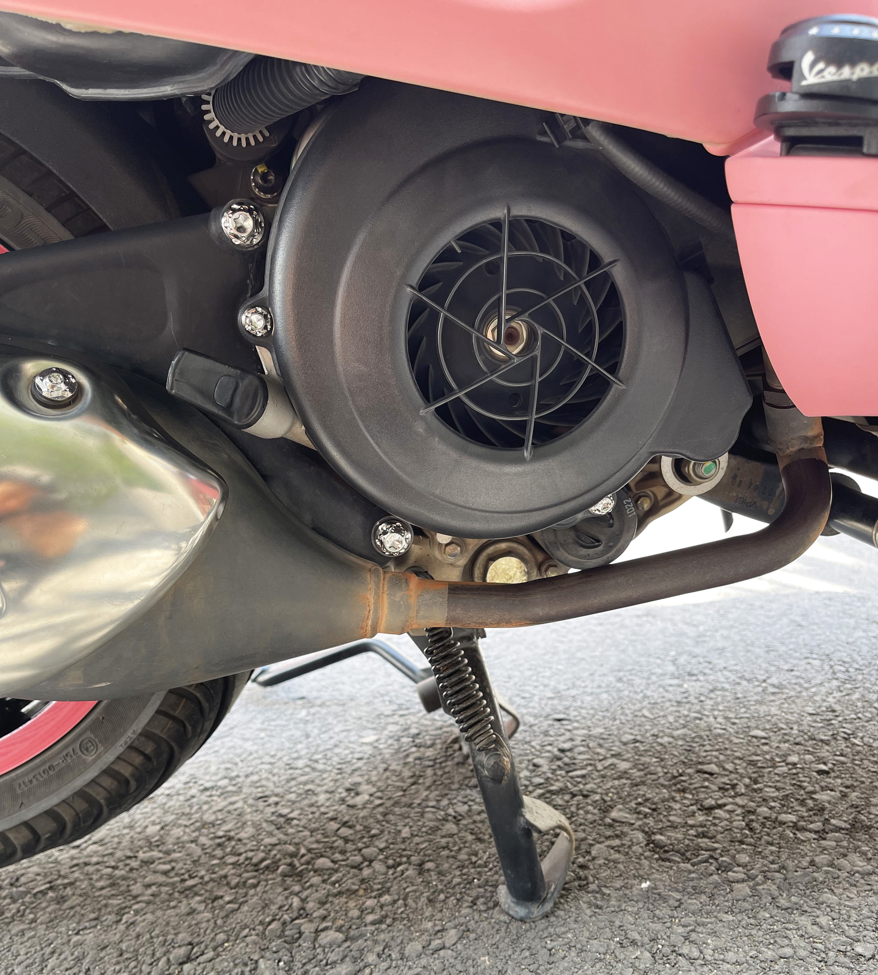 Cặp ốc Salaya treo pô cho xe Vespa Sprint Primavera Notte