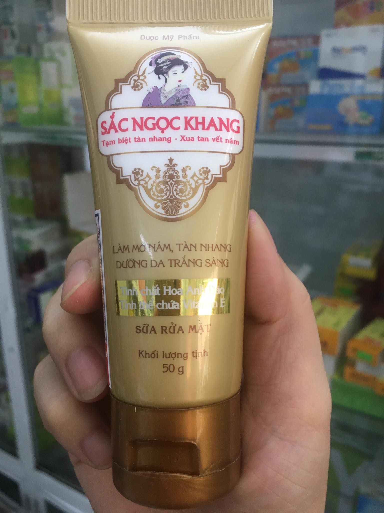 Sữa rửa mặt sắc ngọc khang 100g