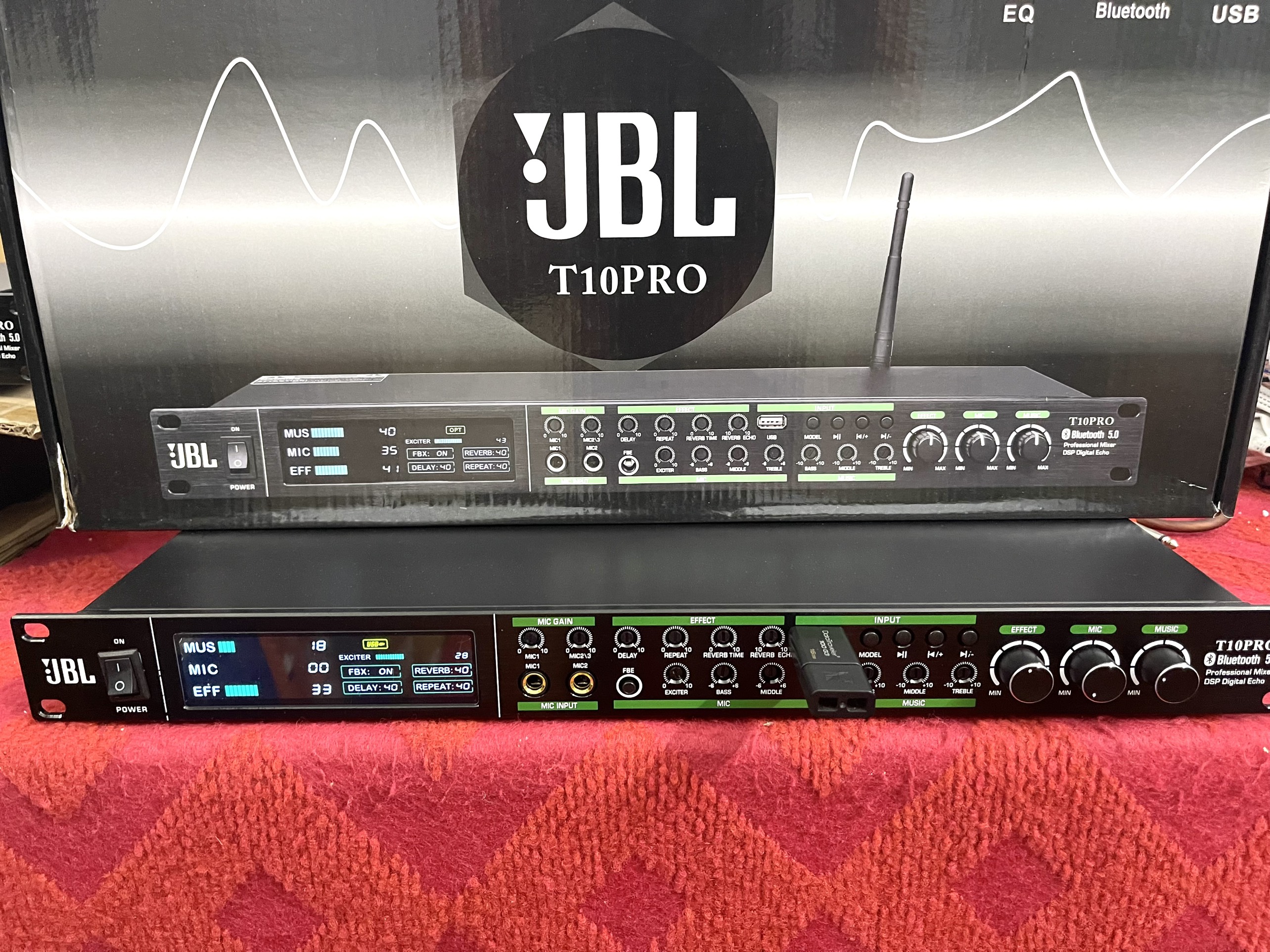 Vang Cơ Lai Số JBL T10 Pro Bluetooth 5.0 - Màn Hình LCD - Đủ Tất Cả Tính Năng Của Vang Cơ, Chống Hú FBX, Reverd, USB - Tốc Độ Truyền Dẫn Tín Hiệu Ổn Định - Thiết Kế Hiện Đại, Cuốn Hút, Sang Trọng