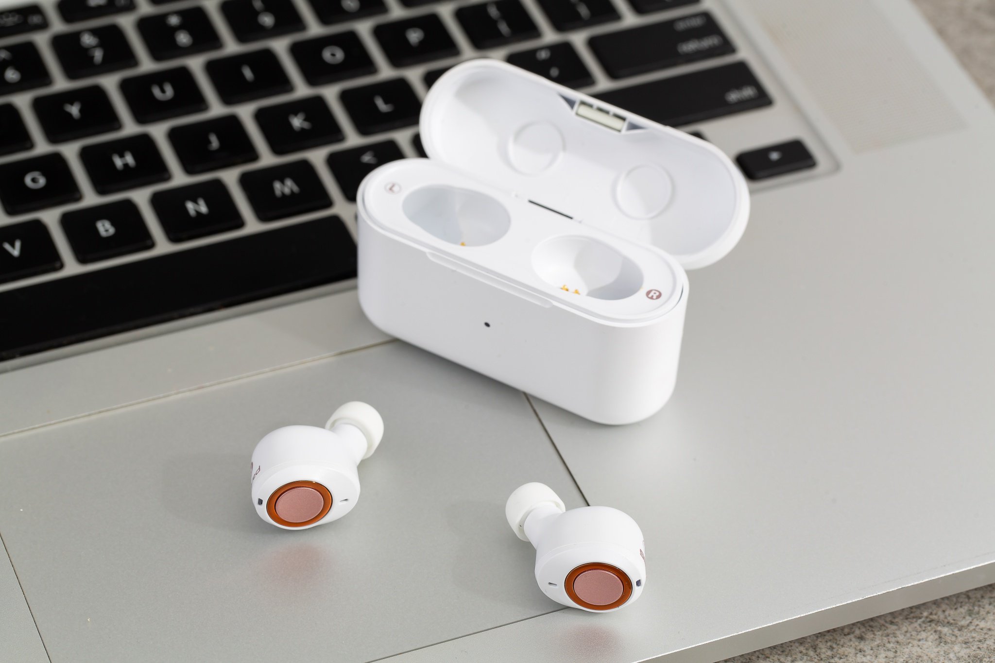 Tai nghe True Wireless Partron PWE-100, thương hiệu Hàn Quốc, Hàng BH chính hãng 12 tháng,