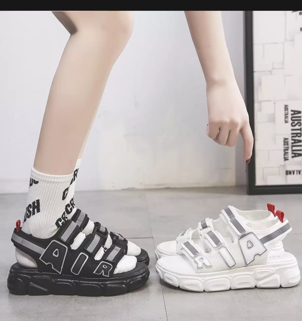 Sandal nữ 3 quai mẫu mới,Dép quai hậu nữ đế bằng kiểu đế êm phản quang ,Sandal giá rẻ cho phái nữ