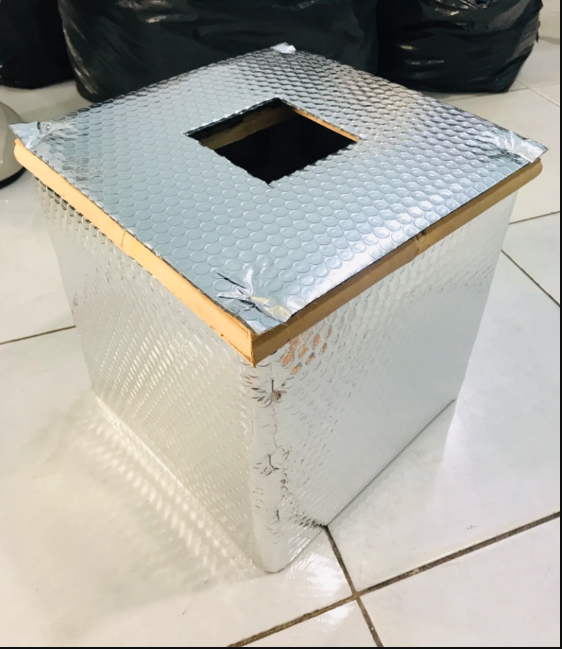 Ghế xông vùng kín ,bằng tre ,Ghế Xông Hơi phụ khoa bọc xốp toàn bộ , bọc mặt xông trĩ kt 30 x30,ghế tre xông hơi ướt