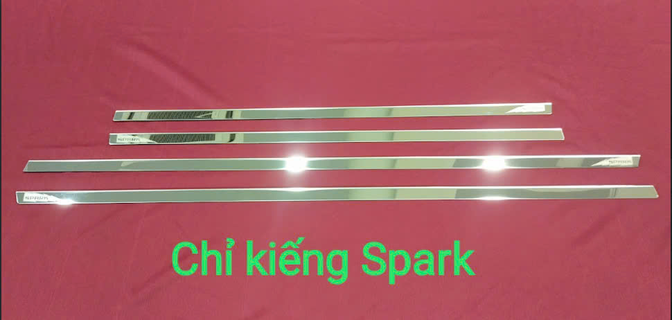  Nẹp Inox Viền Chân Kính Chevrolet Spark 2009–2014 Trang Trí Chân Kính Xe Hơi Inox Sáng Bóng Chống Trầy 