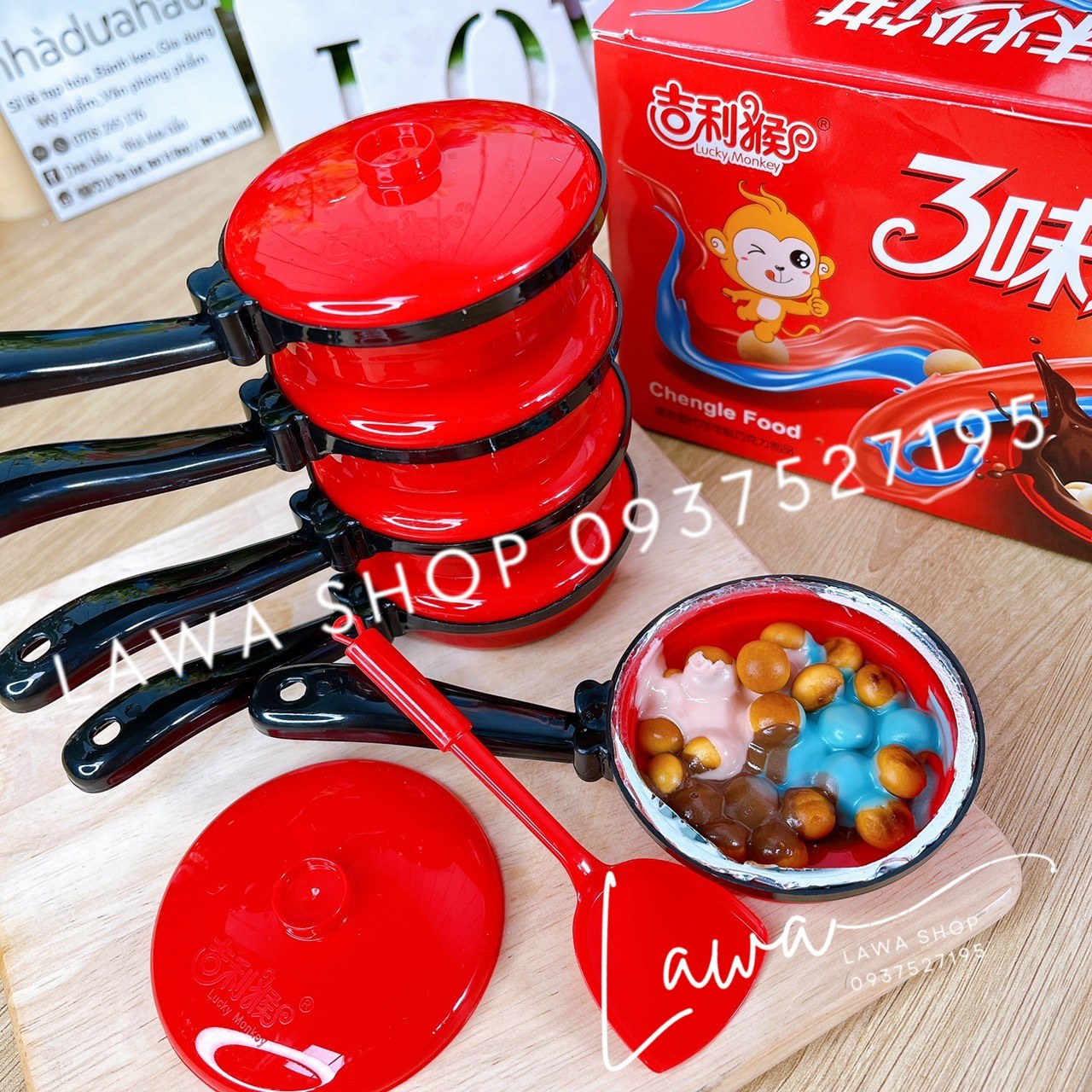 Chảo kẹo sô cô la bích qui 3 màu Lucky Hongkong cute cái 25gam