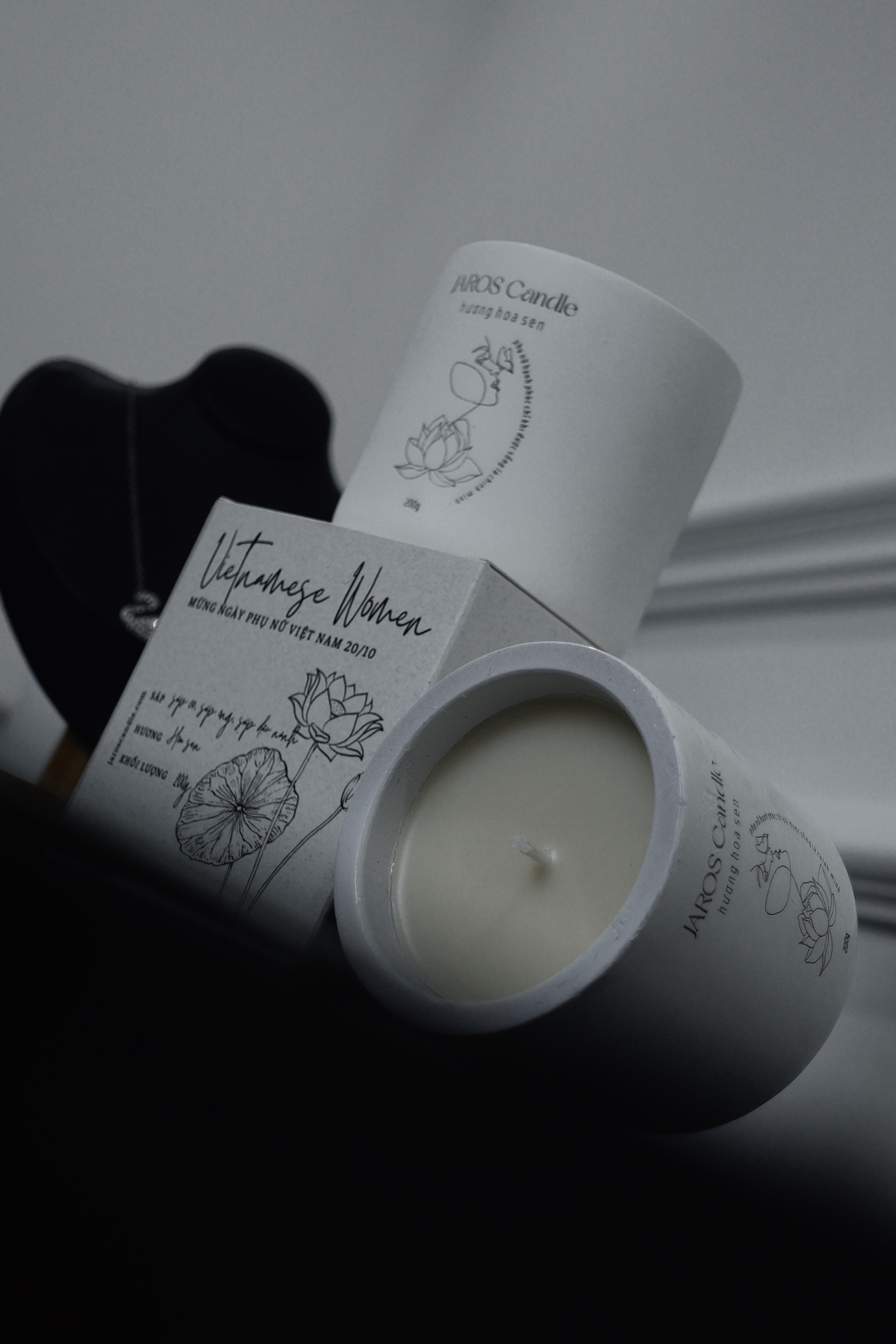 Nến thơm sáp hữu cơ phiên bản giới hạn hương hoa sen 200g - jaros candle