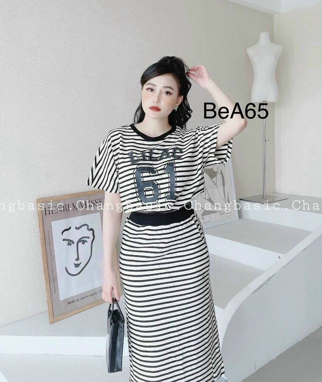 [Mẫu Mới]Set Nữ Kiểu Dáng Sang Chảnh Thiết Kế Sọc Trắng Đen Chất liệu Cotton Thời Trang HARI