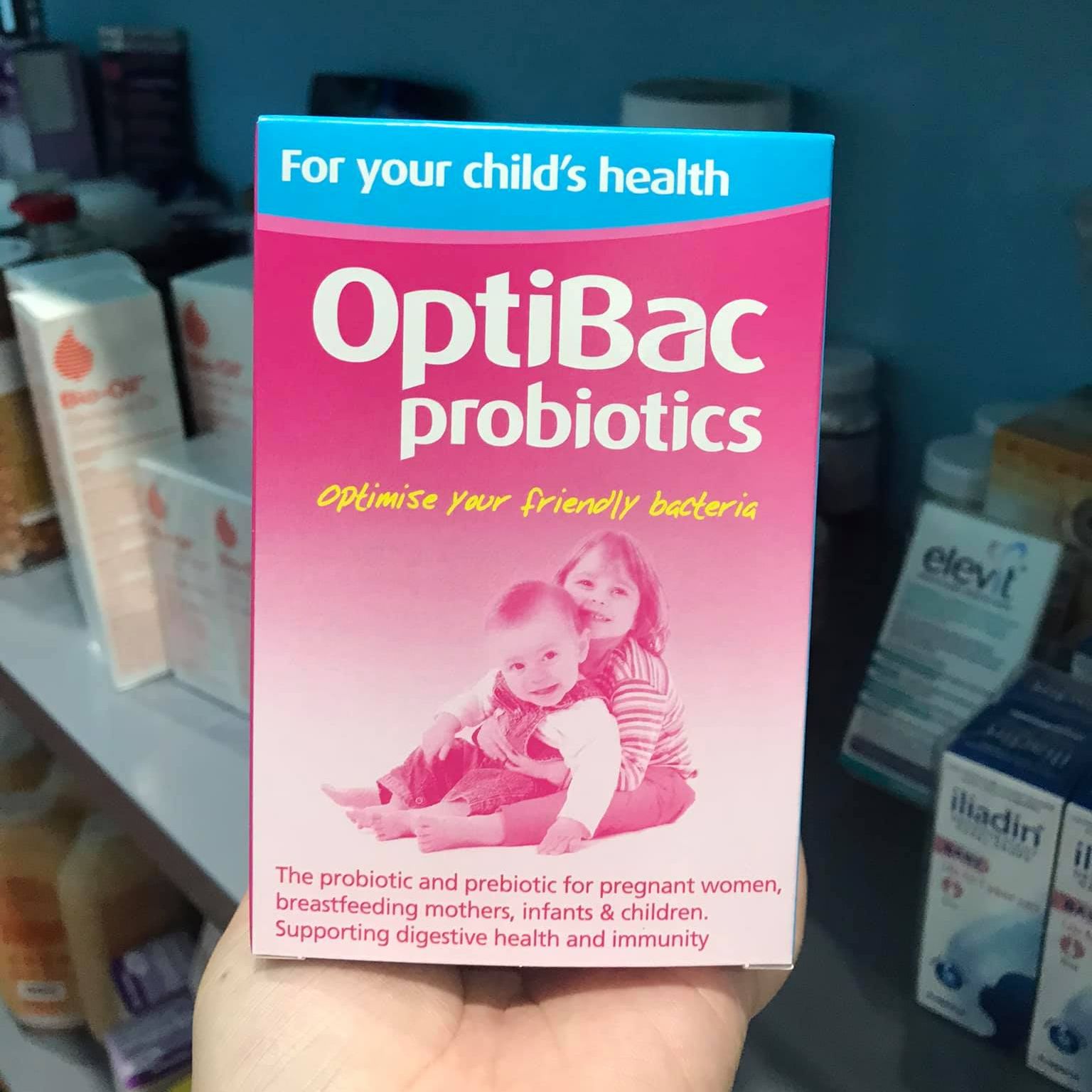 Optibac hồng - men vi sinh giảm táo bón cho trẻ từ sơ sinh