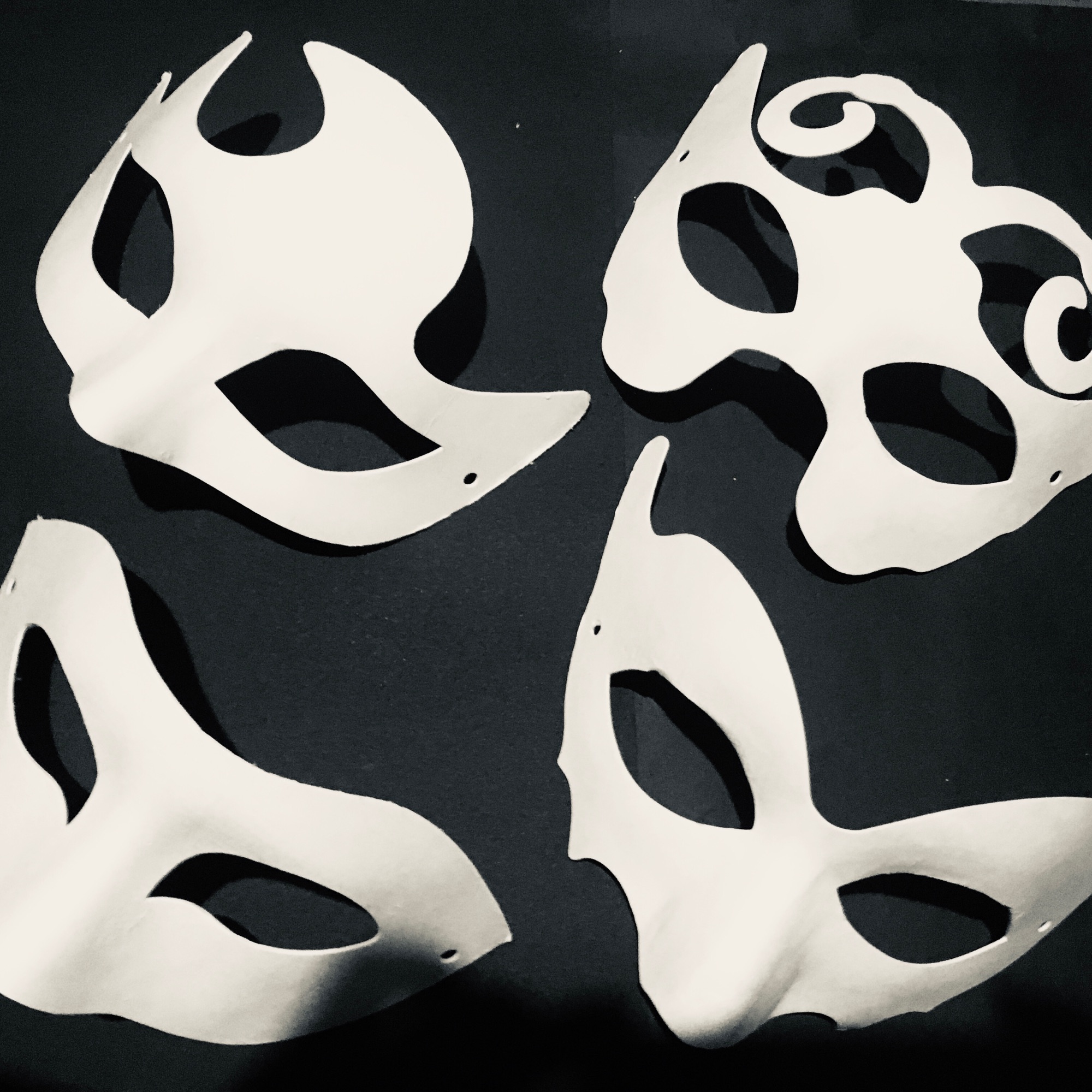 Bộ 10 mặt nạ giấy bồi cho bé tô màu