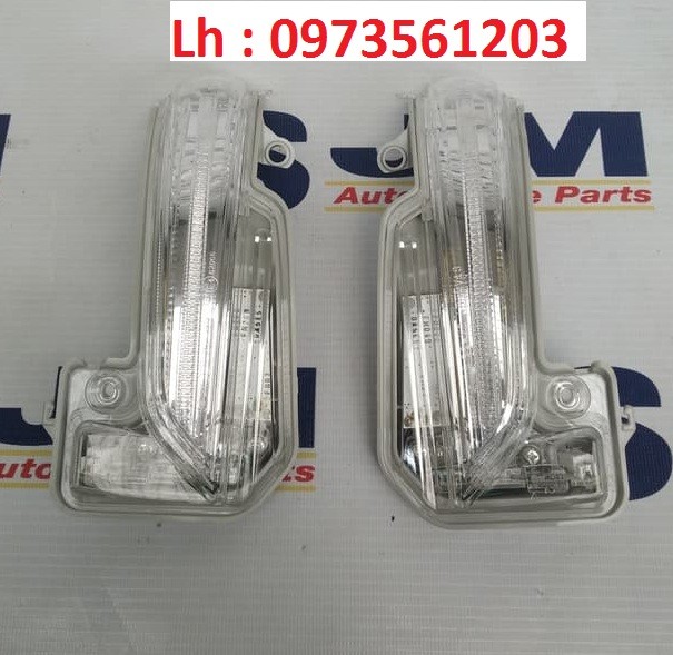 Xi nhan gương Innova đời 2016-2019 -tặng vòng xoay hương hoa