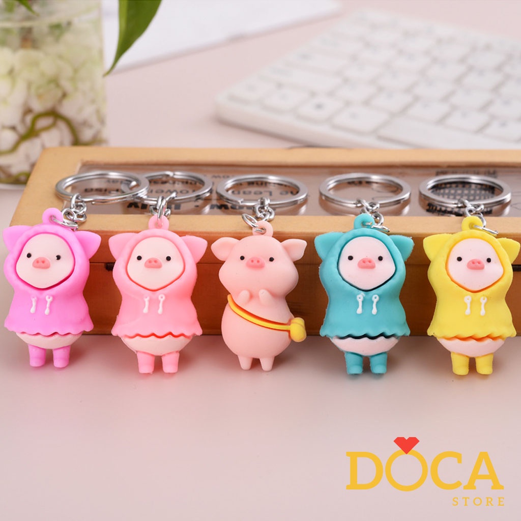 Móc khóa heo con mặc áo ấm mk36