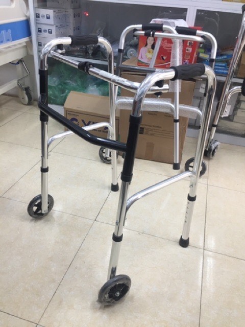 Khung tập đi dành cho người già , người khuyết tật